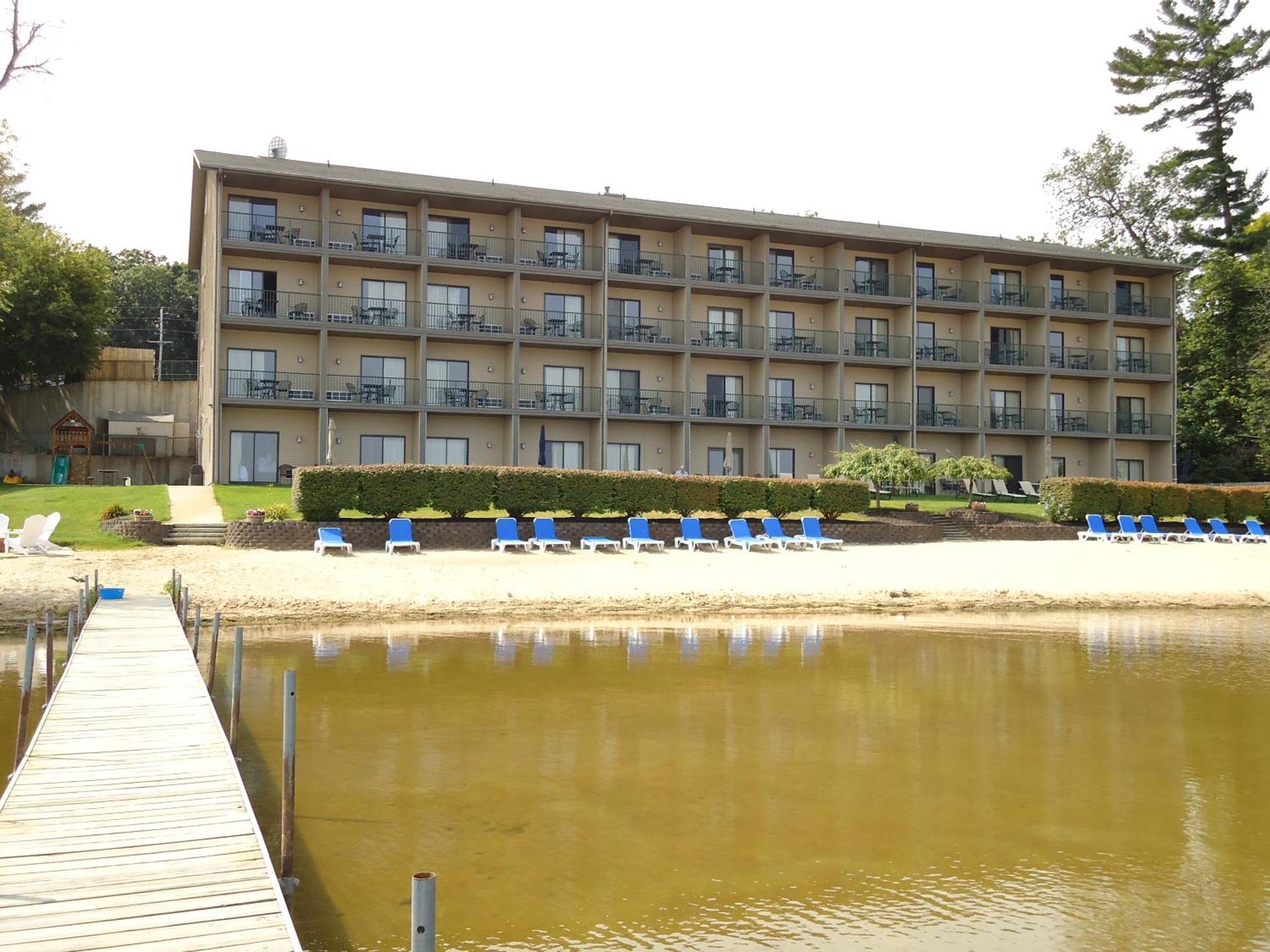 Beachfront Hotel Houghton Lake Exteriör bild