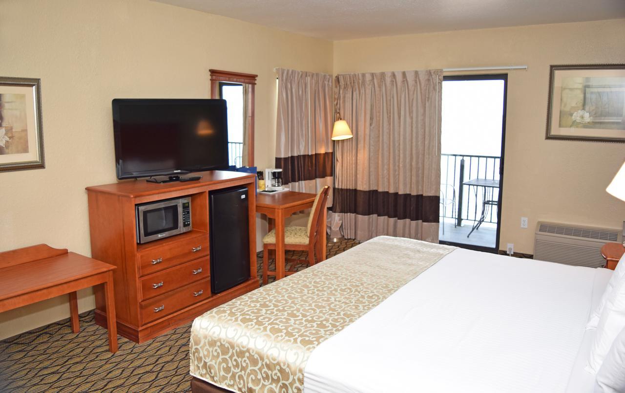 Beachfront Hotel Houghton Lake Exteriör bild