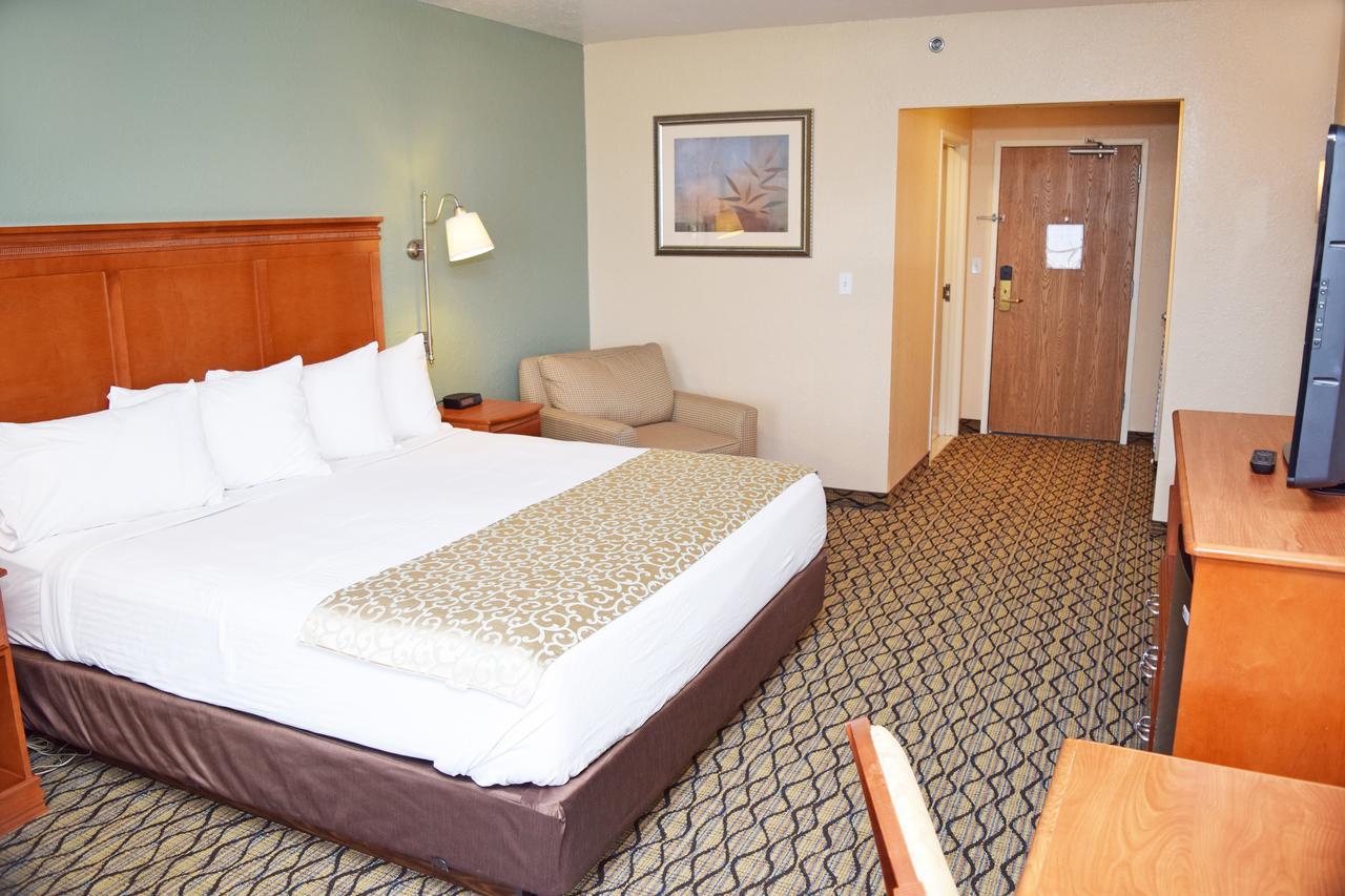 Beachfront Hotel Houghton Lake Exteriör bild