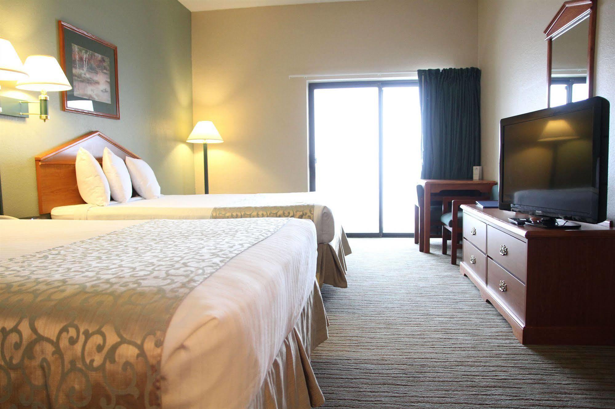 Beachfront Hotel Houghton Lake Exteriör bild