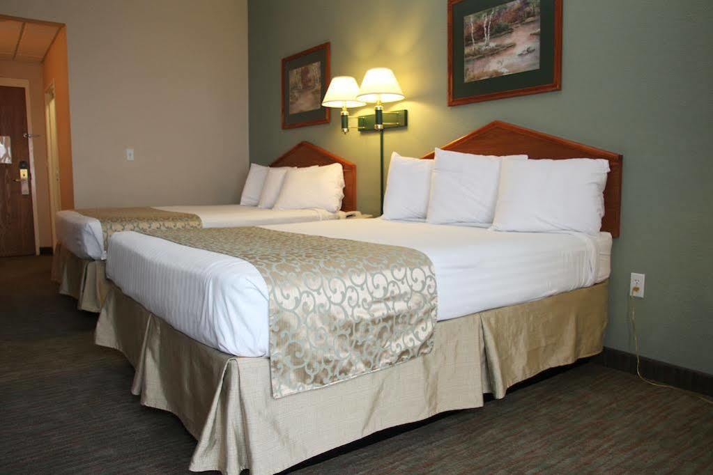 Beachfront Hotel Houghton Lake Exteriör bild